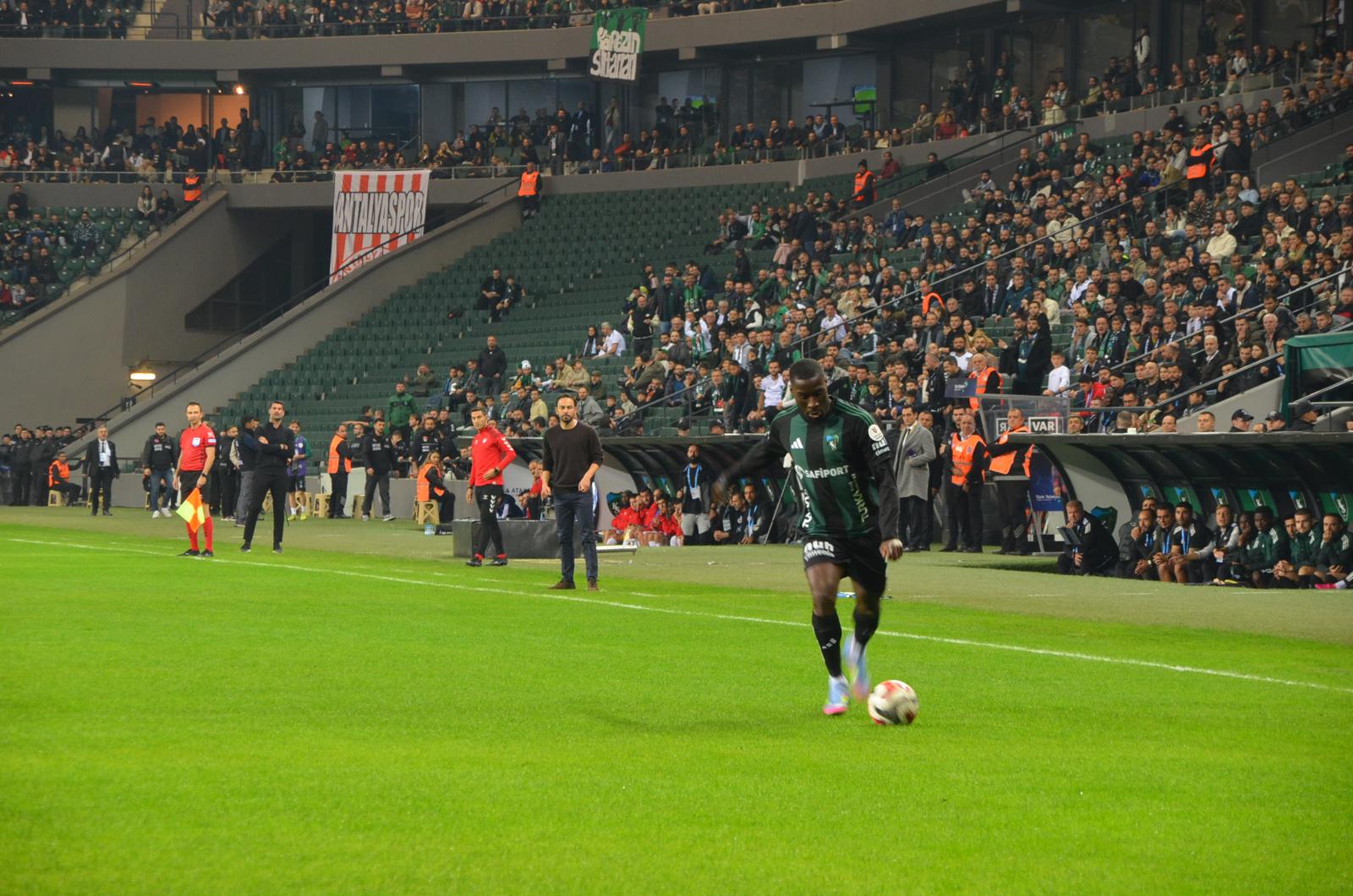 Whatsapp Image 2025 11 28 At 10.19.40 Pm (1)