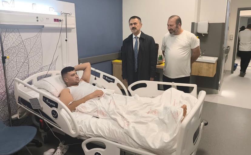 Zmit Barlar Sokaginda Saldiriya Ugramisti Vali Aktas Ziyaret Etti 1