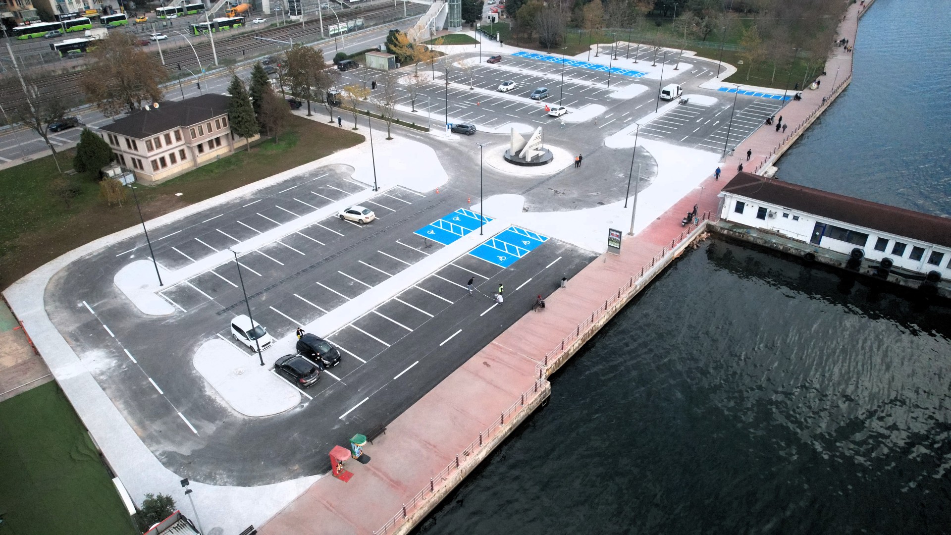 1 Mart Vapur İskelesi Otoparkı Nefes Aldırdı (3)