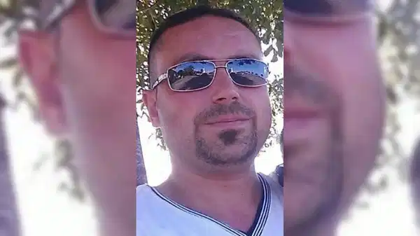 13Dc8F04 1981 449D B0A2 72225D5C336D