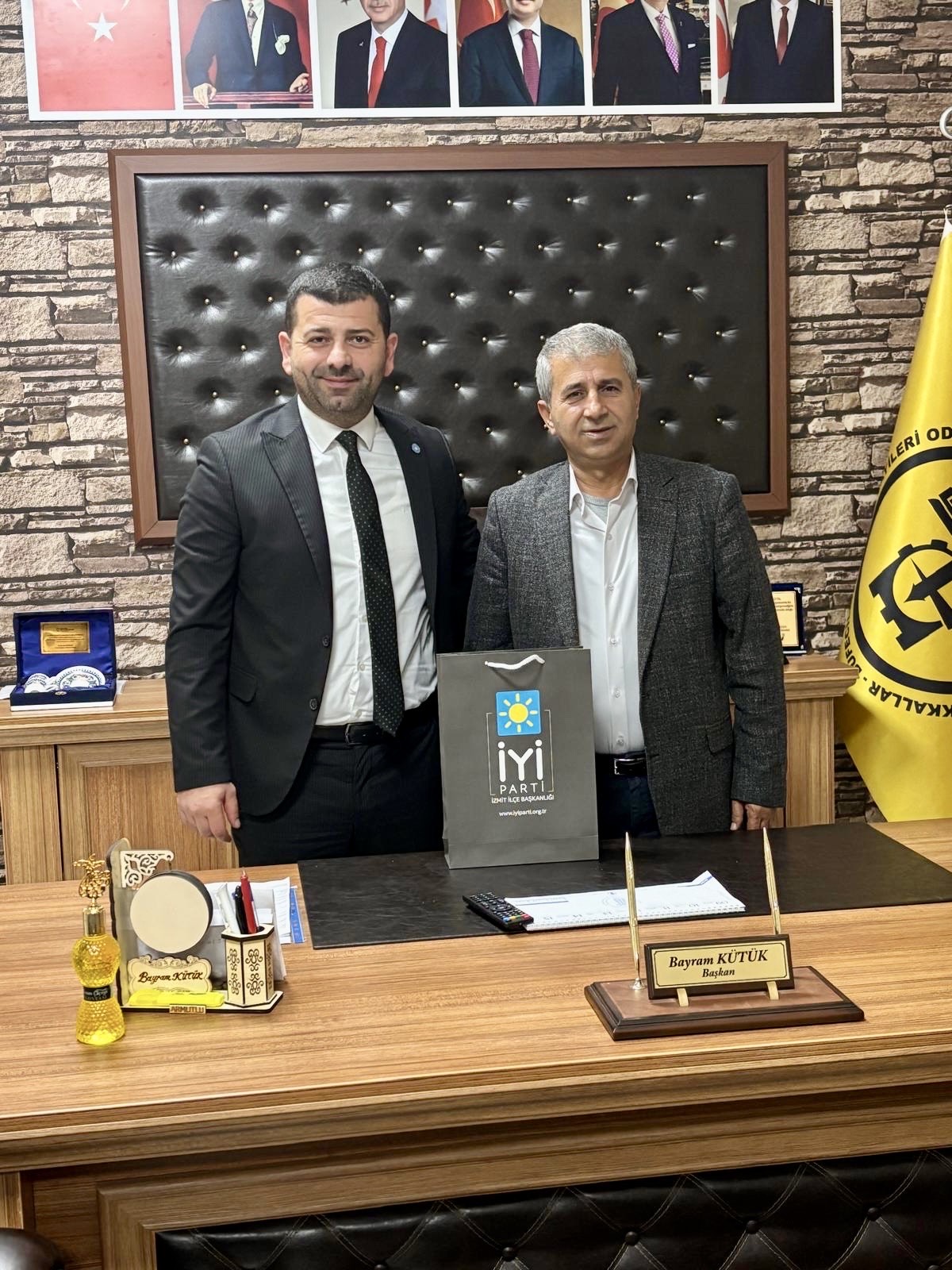 21F0Bf5E 9C1F 4E3F B9Cd Fe7Ae51B549F