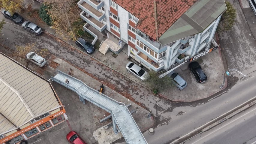 692Ed5Def504A08E8484Ee56