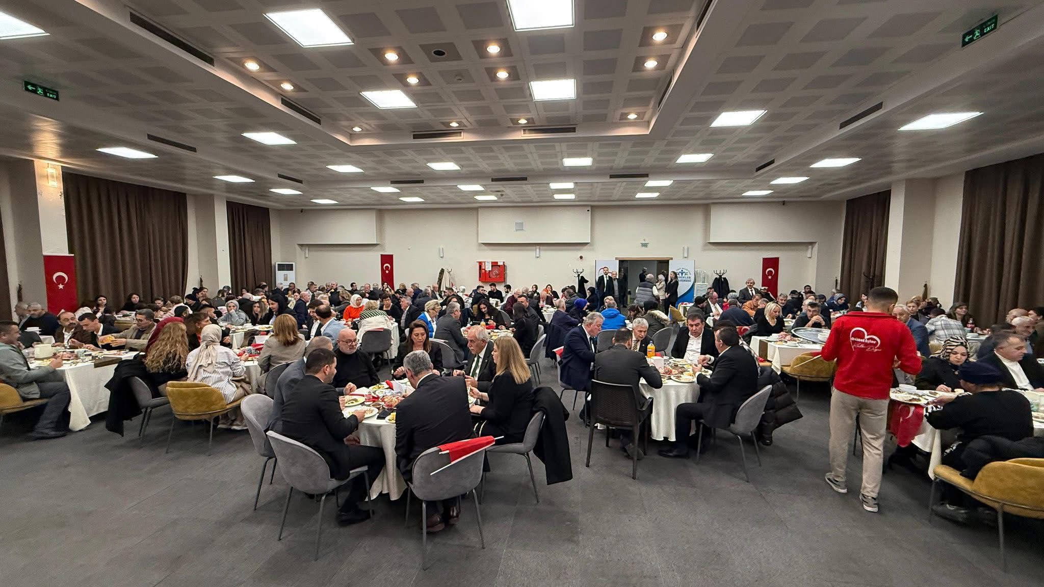 A112Bde7 Ef33 46Fe Bc1B 81003E470C12