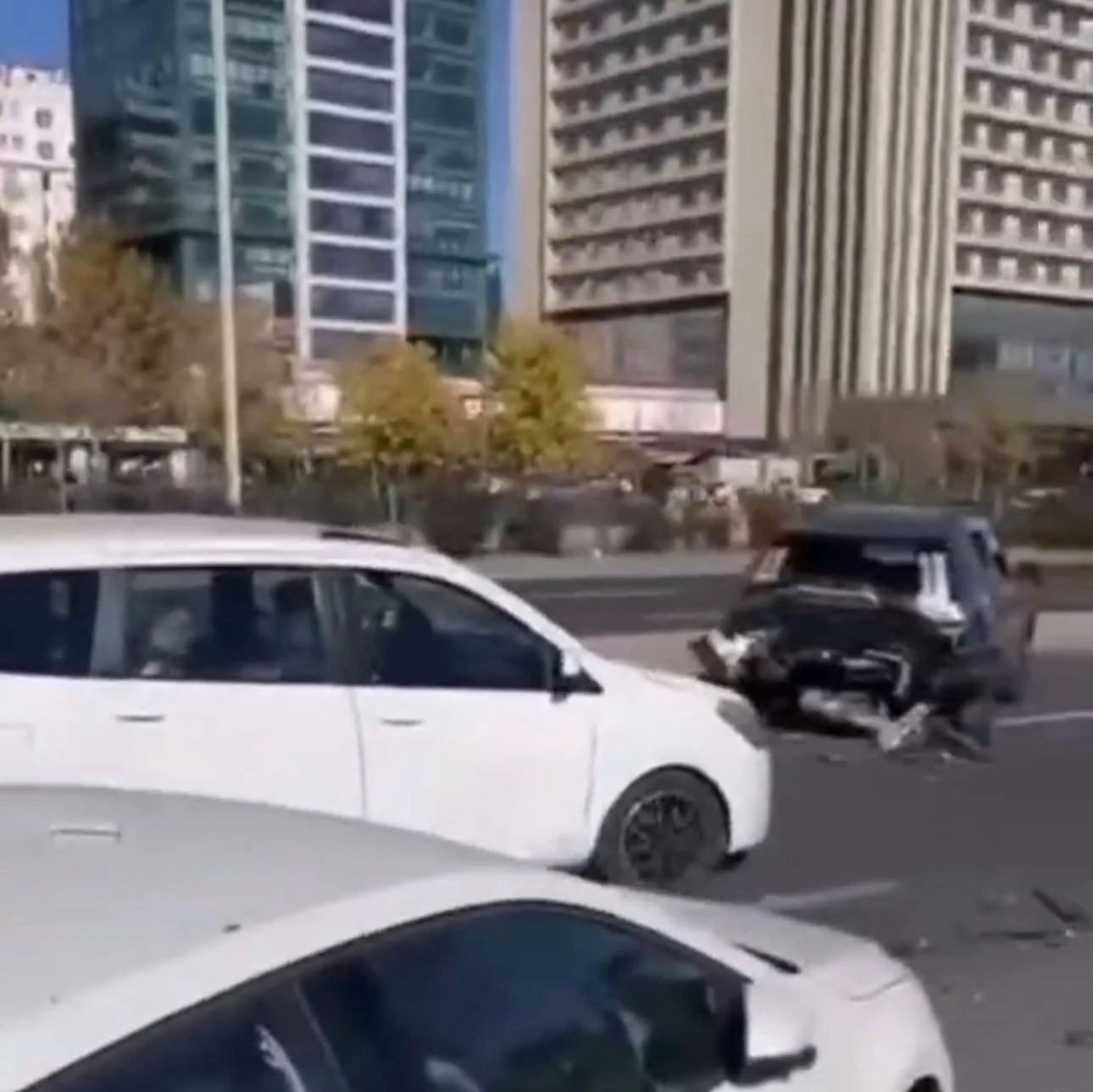 Araciylaseyirhalindeykenkalpkrizige1044236309888Jpg Qm4 Bzud Ei T Nwa X L V Su S Q