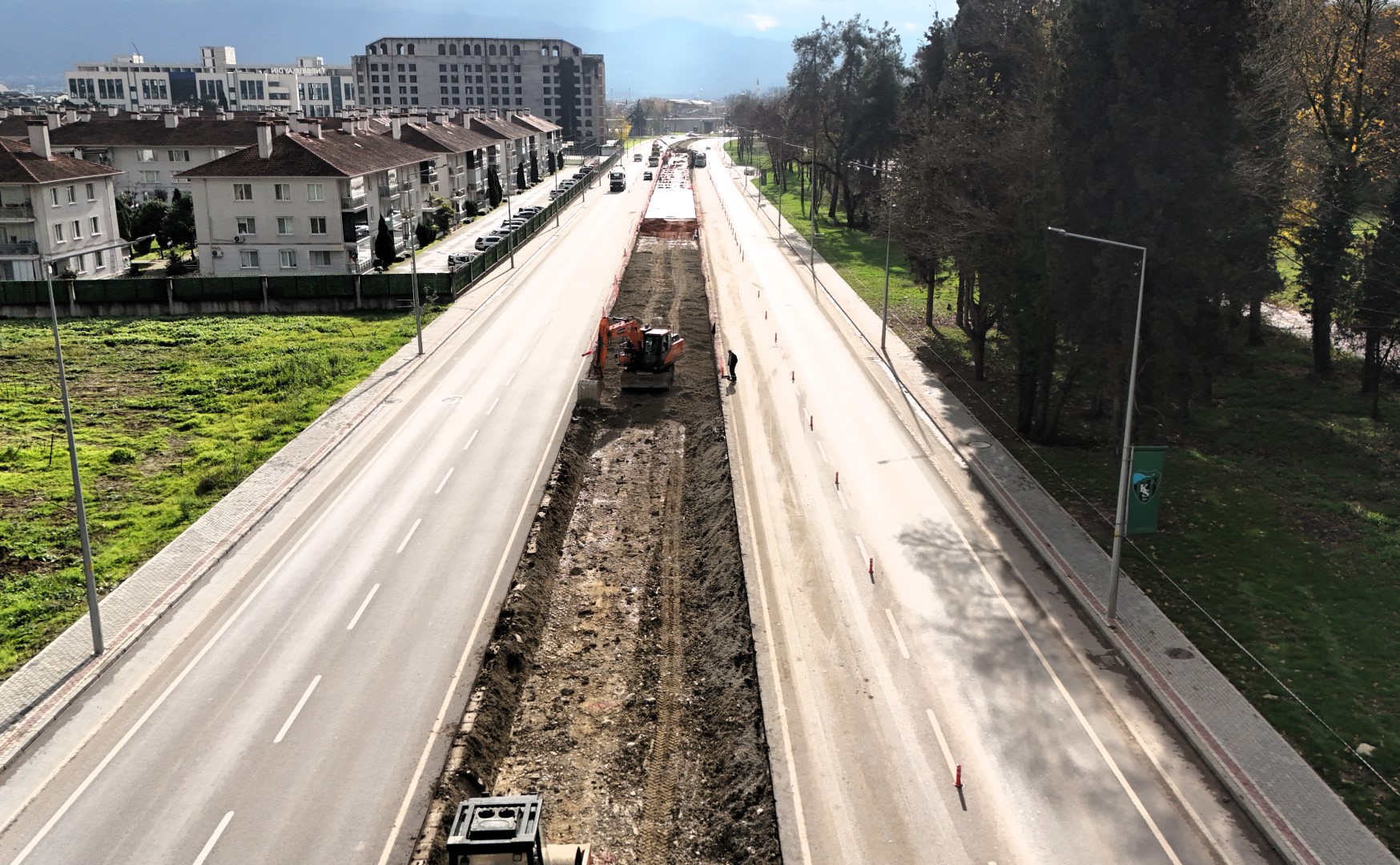Büyükşehir, Kartepe Tramvayında Ilk Rayı Yerleştirdi (3) (Büyük)