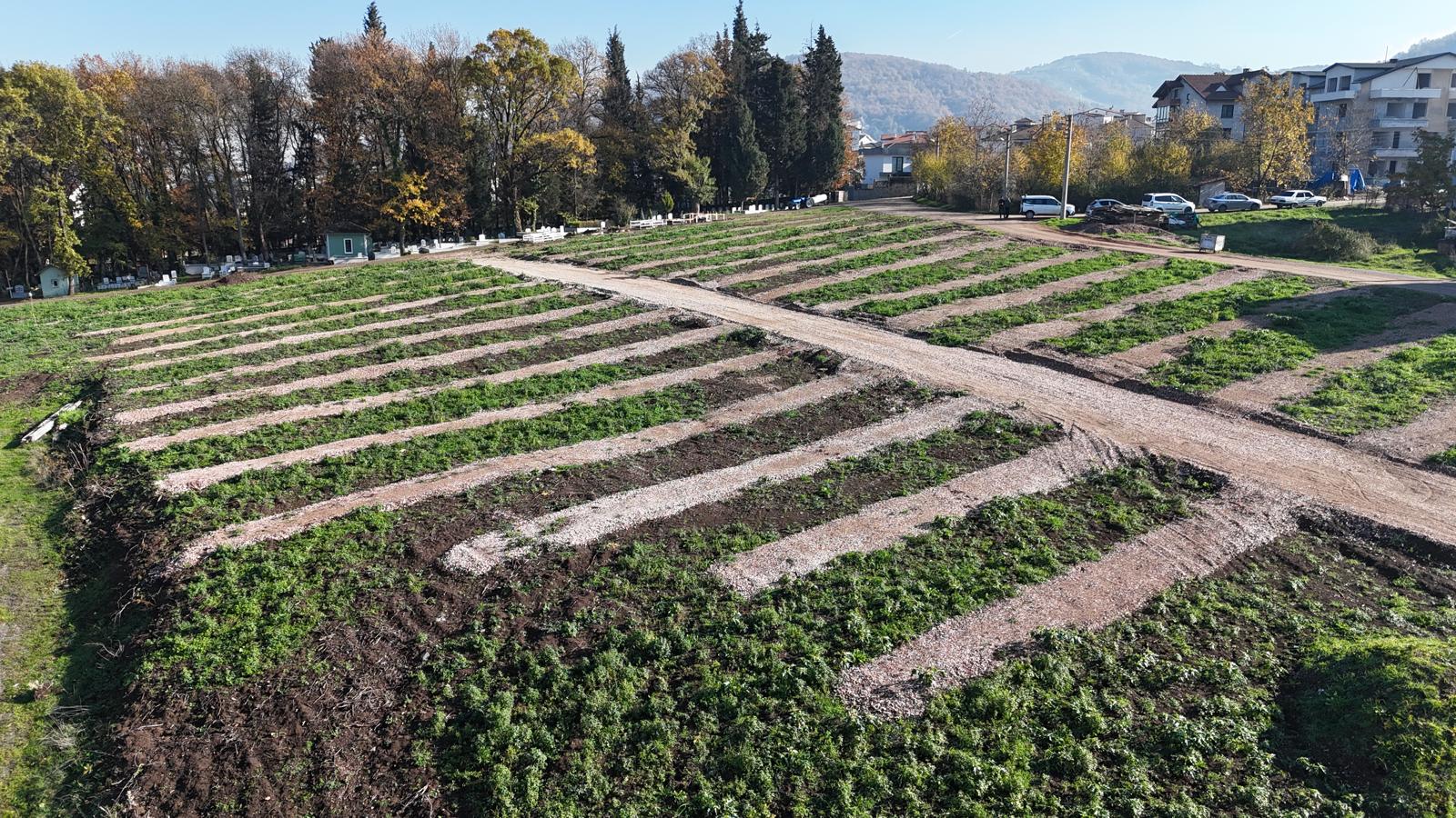 Büyükşehir'den Gölcük'e Yeni Mezarlık Alanları (3)