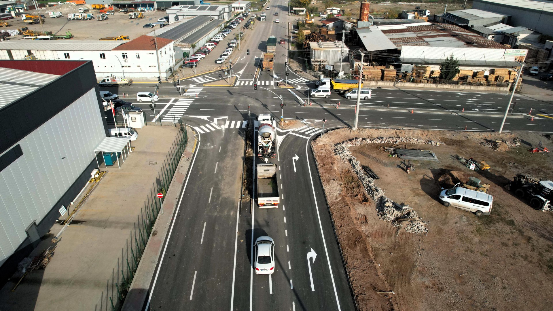Büyükşehir'den Trafiği Rahatlatacak Bir Adım Daha (6) (Büyük)