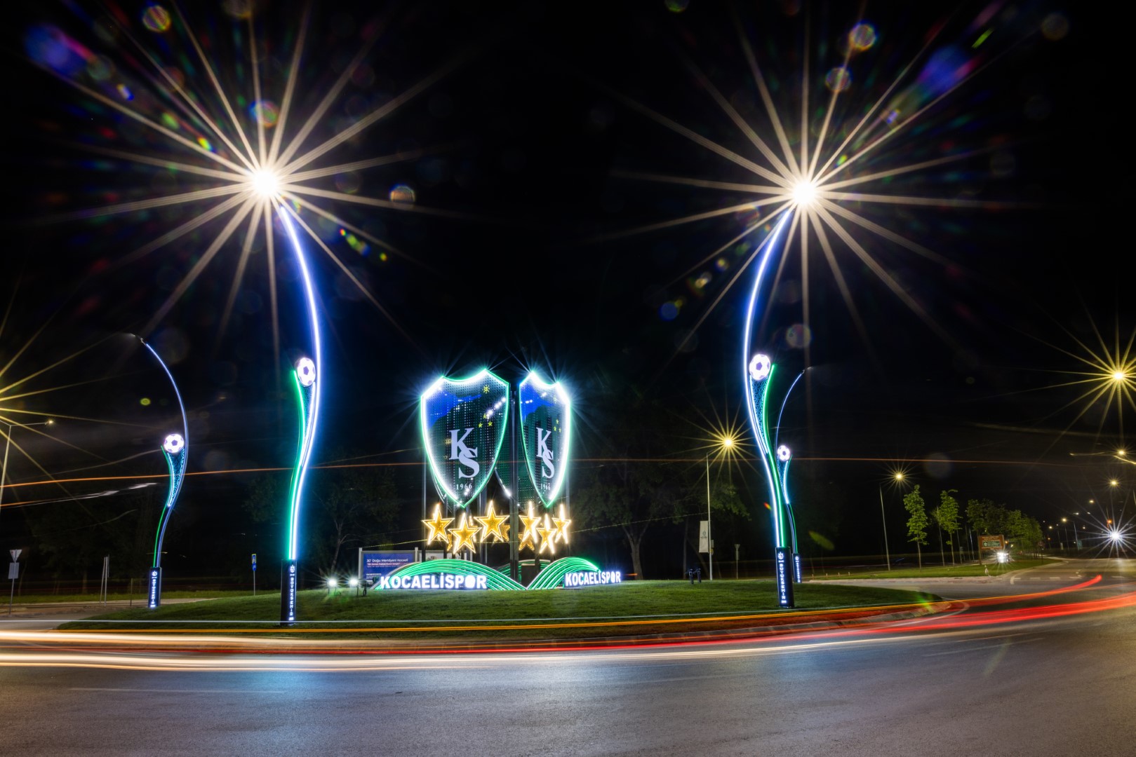 Büyükşehir'in Projeleri Işıltılı Bir Manzara Sunuyor (3) (Büyük)