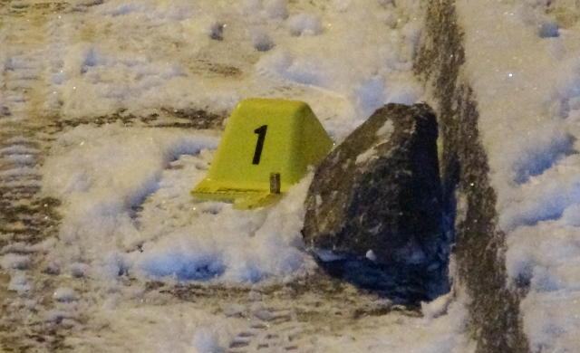 Evine Girmek Uzereyken Tek Kursunla Olduruldu 19354224 357 M