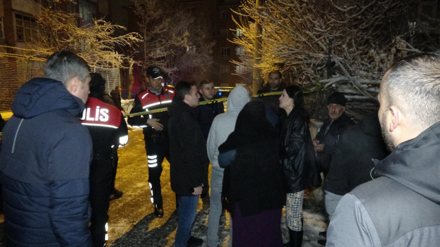 Evine Girmek Uzereyken Tek Kursunla Olduruldu 19354224 9037 M