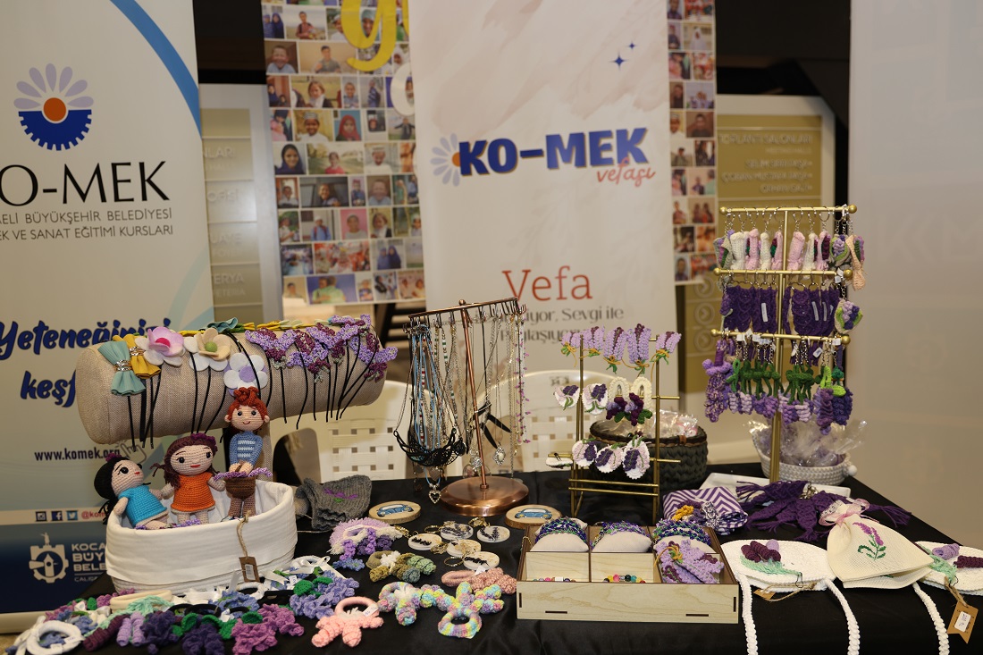 Ko Mek'le Bir Lavanta, Bir Umut (1)