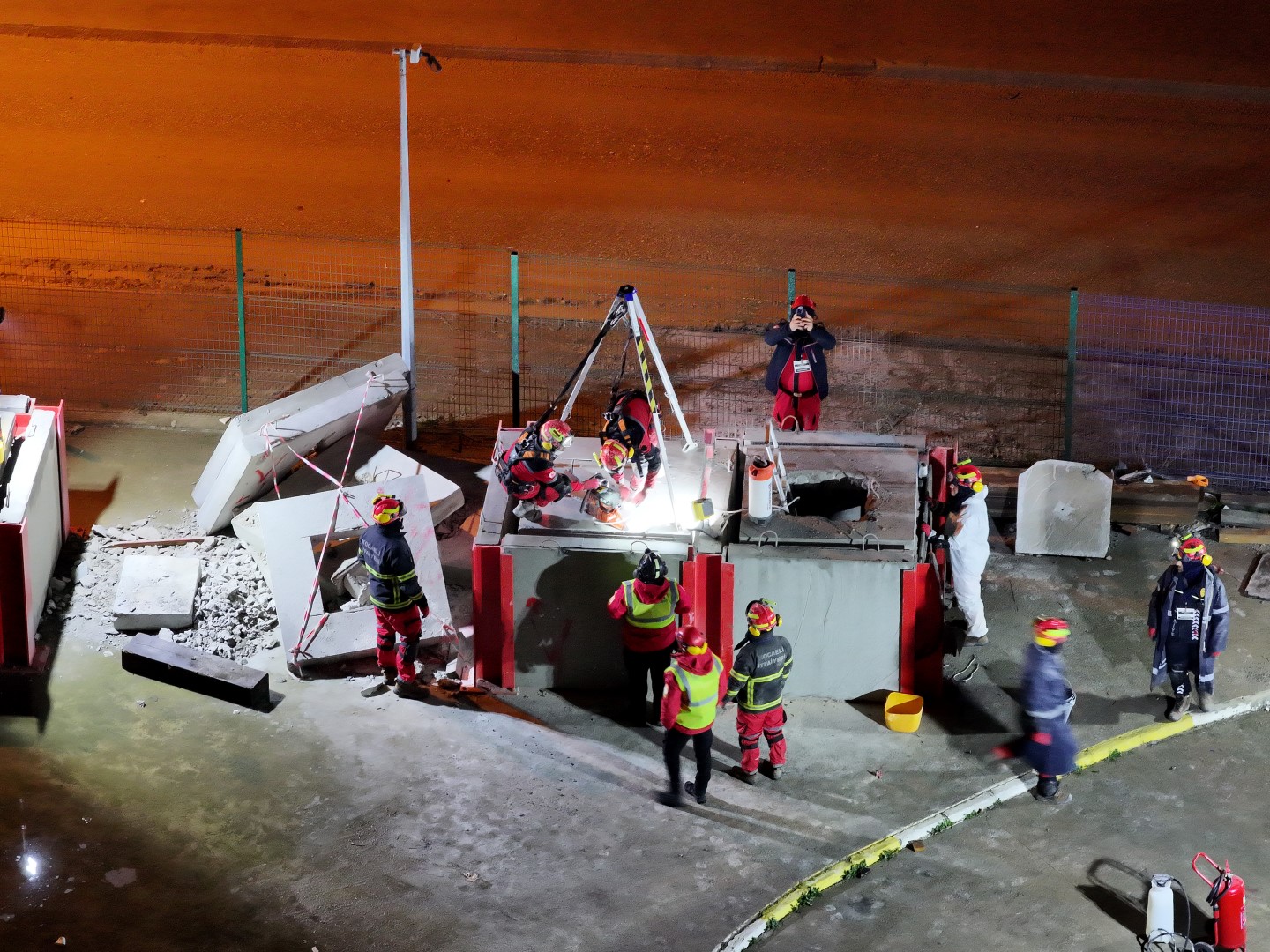 Kocaeli Büyükşehir İtfaiyesi, Afad'tan Tam Yetki Aldı (6) (Large)