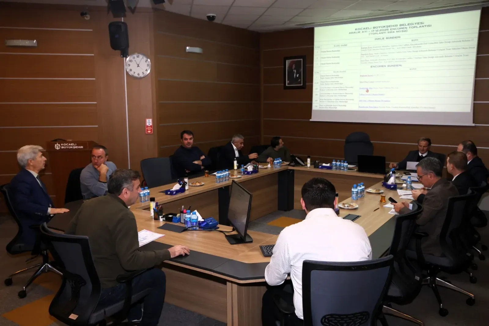 Kocaelide Yilbasi Duzenlemesi Isletmeler 0330A Kadar Acik Olacak