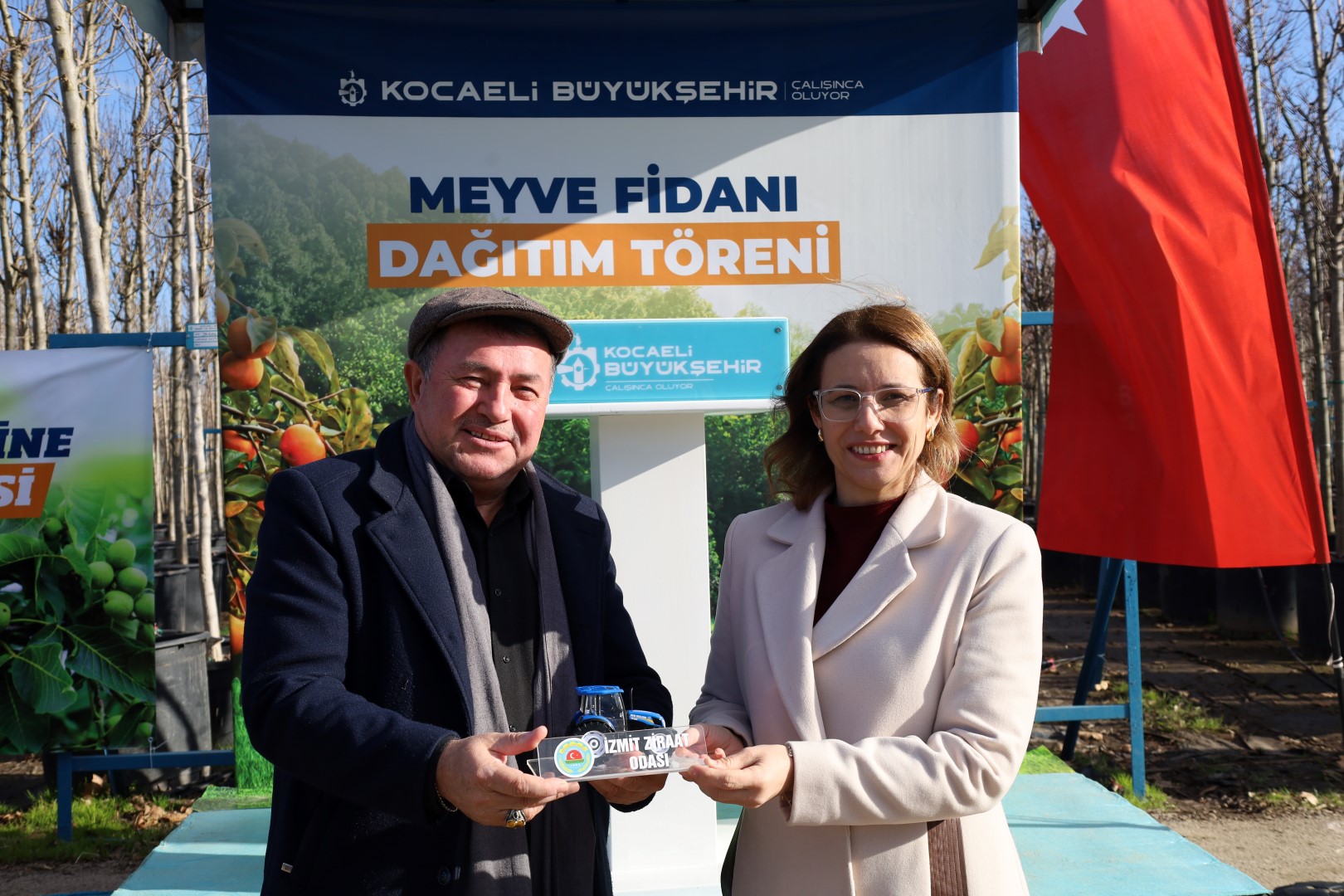 Üreticilere 3 Bin 600 Trabzon Hurması Fidanı Dağıtıldı (12)