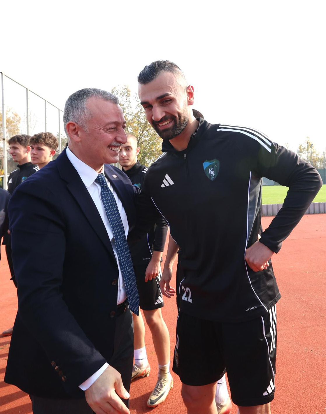 Whatsapp Image 2025 12 04 At 14.19.01