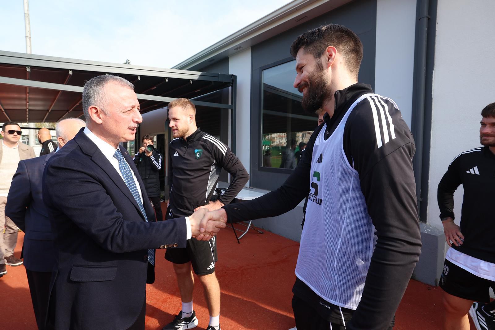 Whatsapp Image 2025 12 04 At 14.19.06