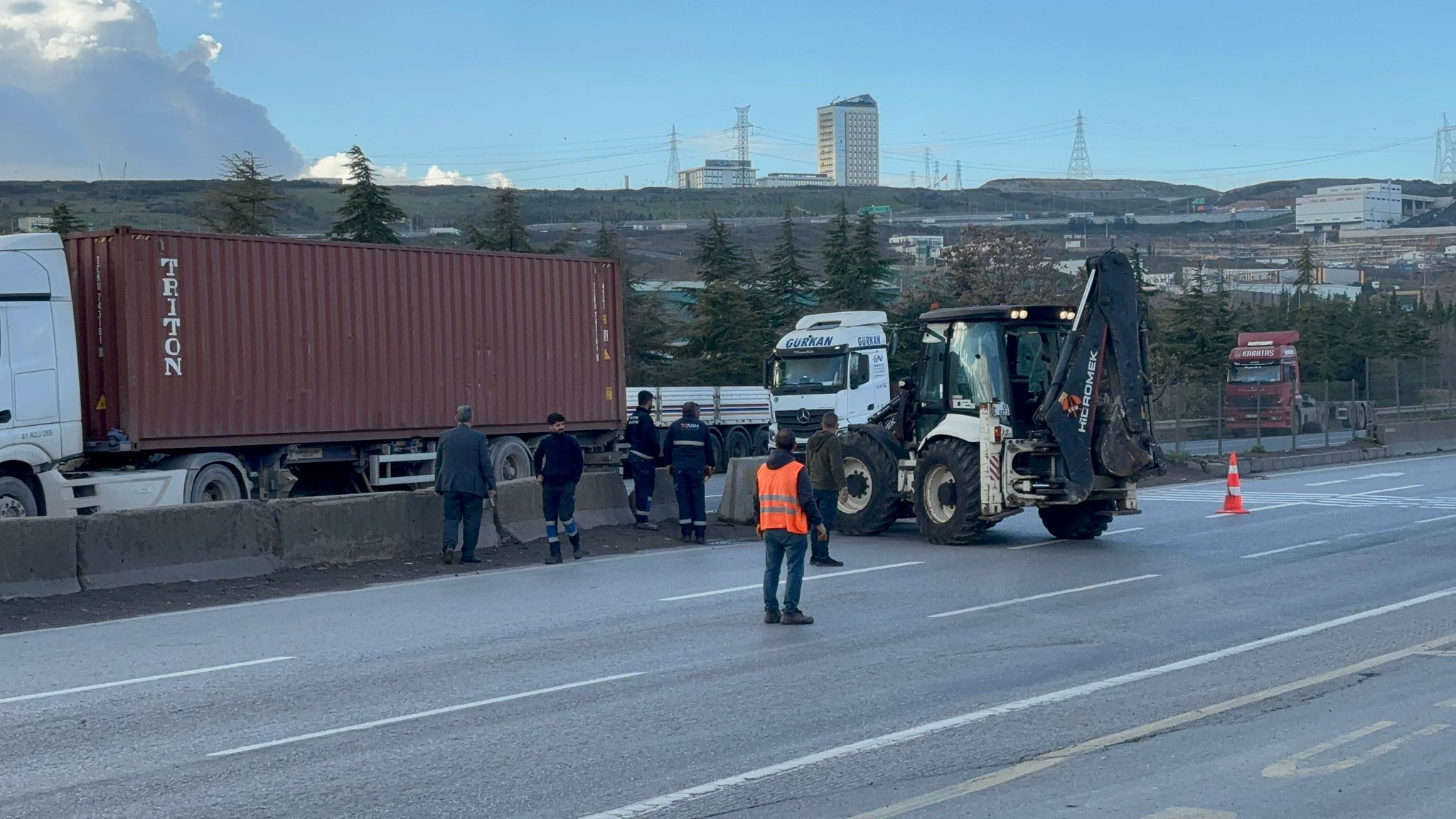 Whatsapp Image 2025 12 11 At 17.24.35 (1)