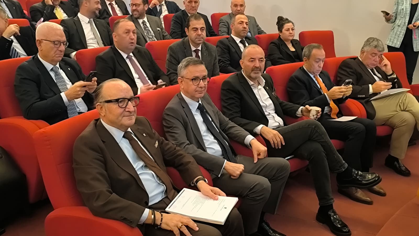 Whatsapp Image 2025 12 17 At 10.38.21 (1)