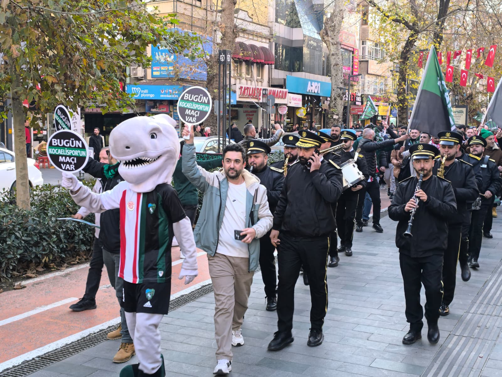 Whatsapp Image 2025 12 19 At 16.38.45 (1)