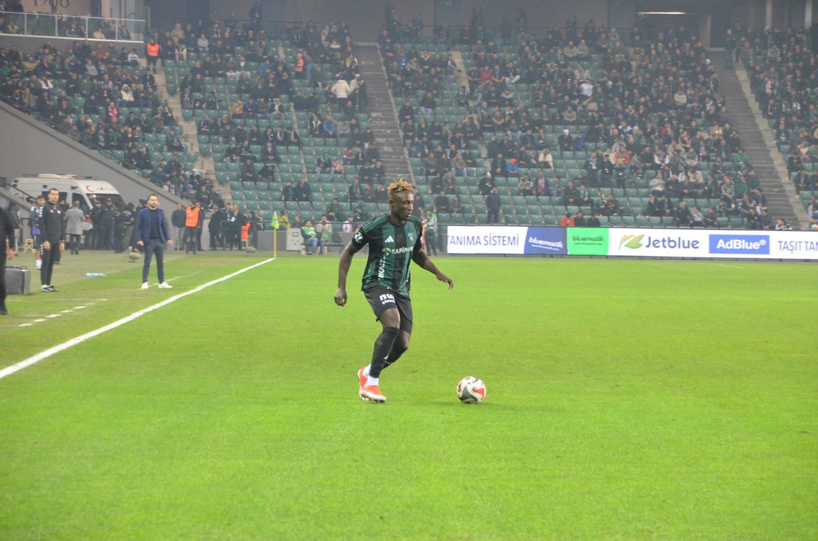 Whatsapp Image 2025 12 19 At 21.04.36