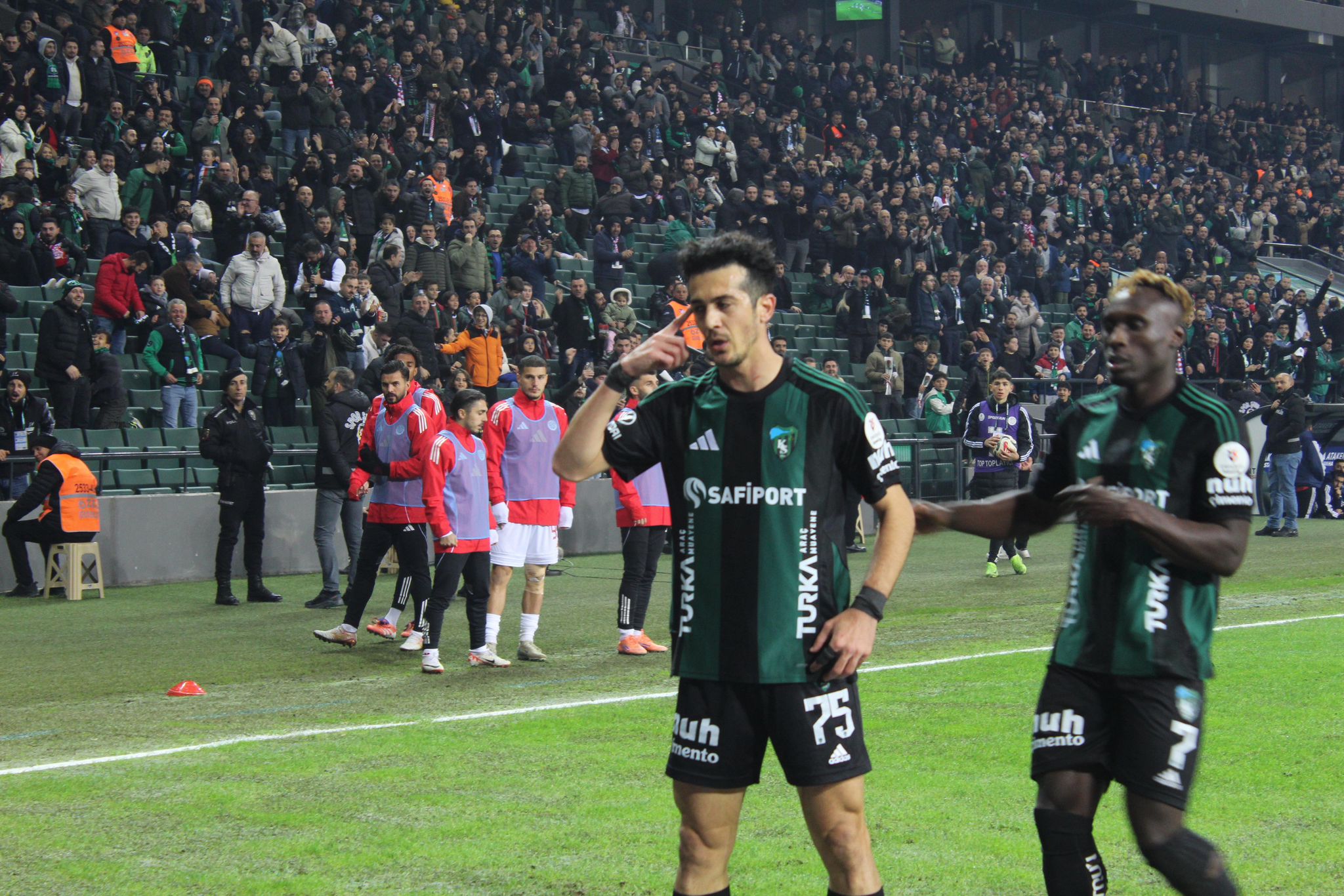 Whatsapp Image 2025 12 19 At 21.04.42 (1)