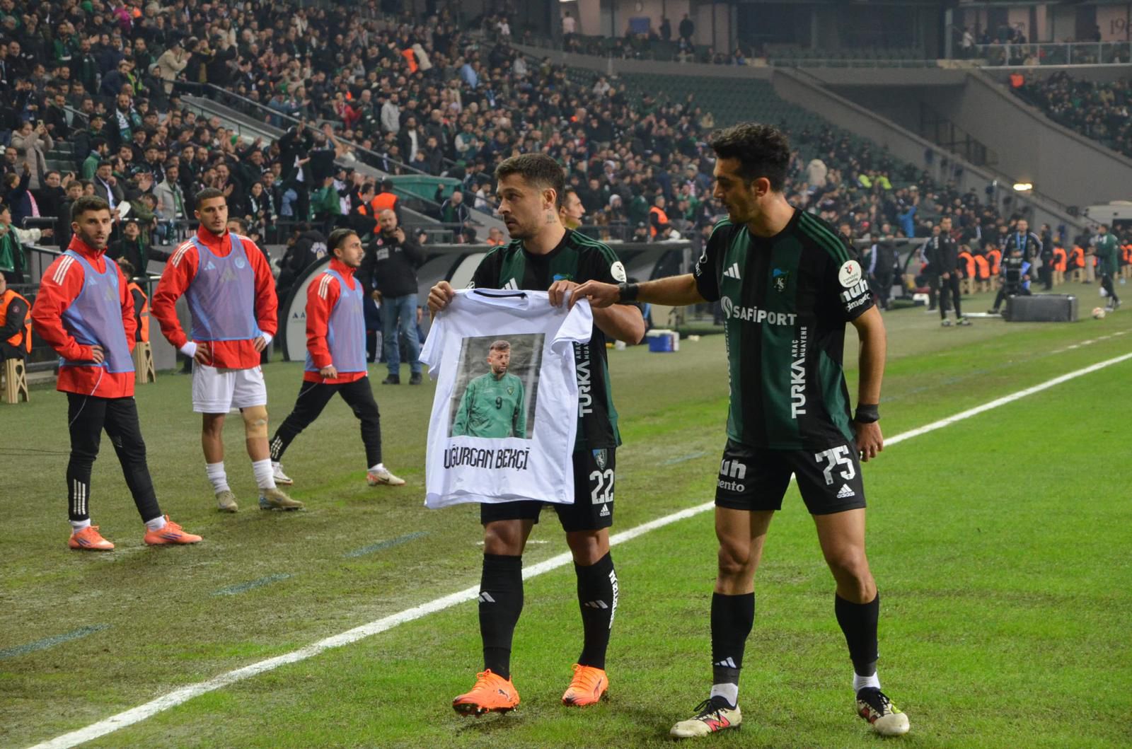 Whatsapp Image 2025 12 19 At 21.04.43 (1)