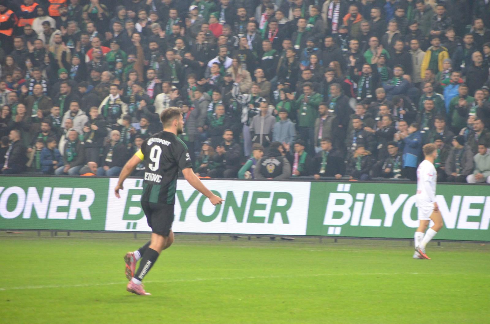 Whatsapp Image 2025 12 19 At 21.04.43