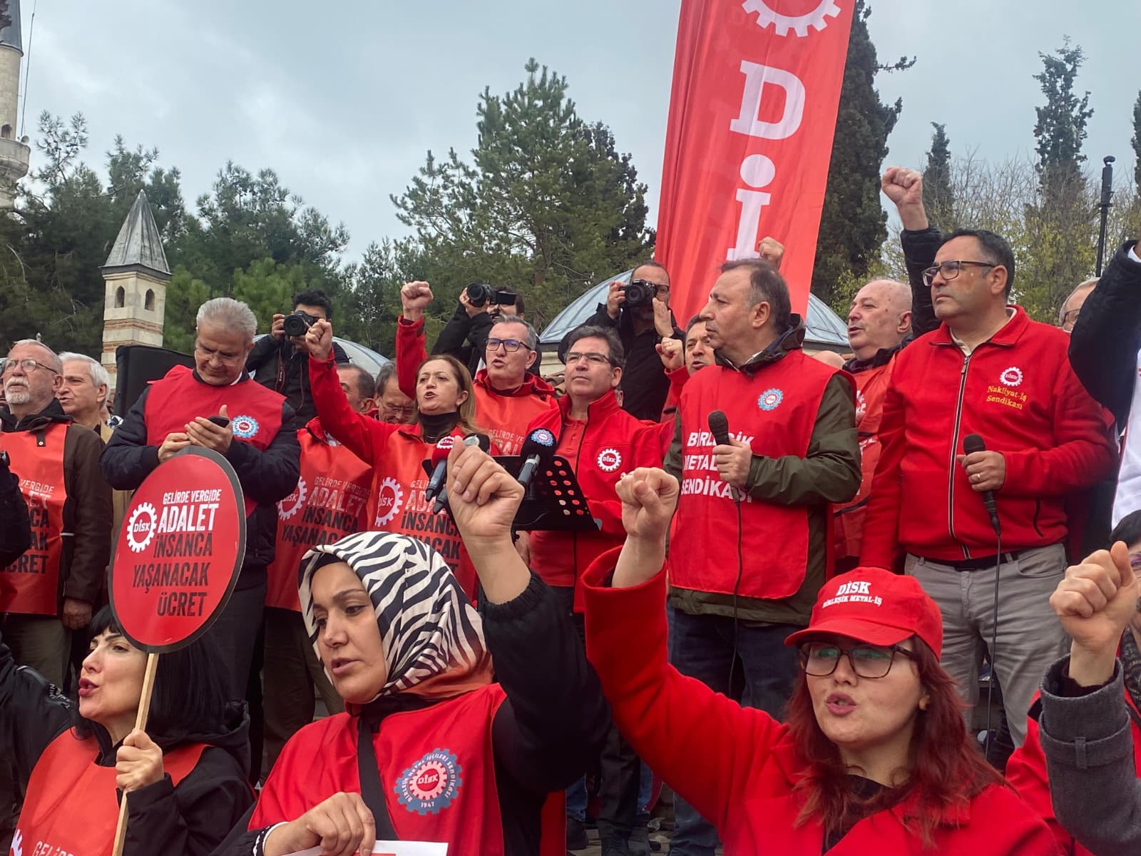 Whatsapp Image 2025 12 21 At 5.58.38 Pm (1)