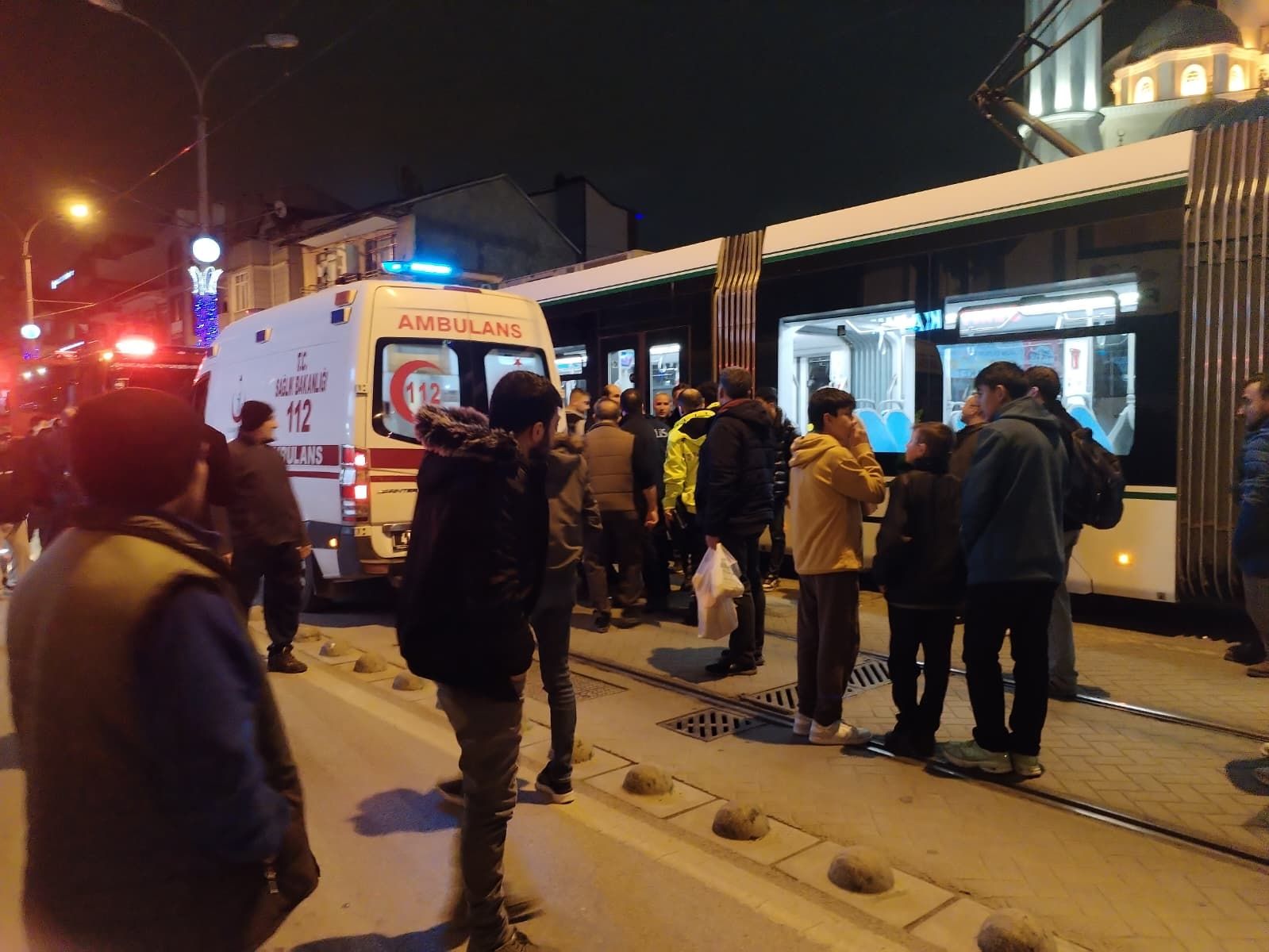 Zmitte Tramvayin Carptigi Yasli Kadinin Son Durumu Belli Oldu 1765613398