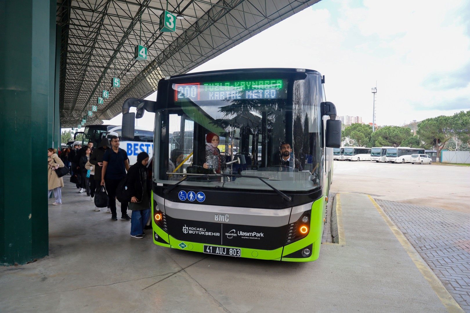 674 Bin Yolcu, 3 Milyon 300 Bin Ziyaretçi (1)