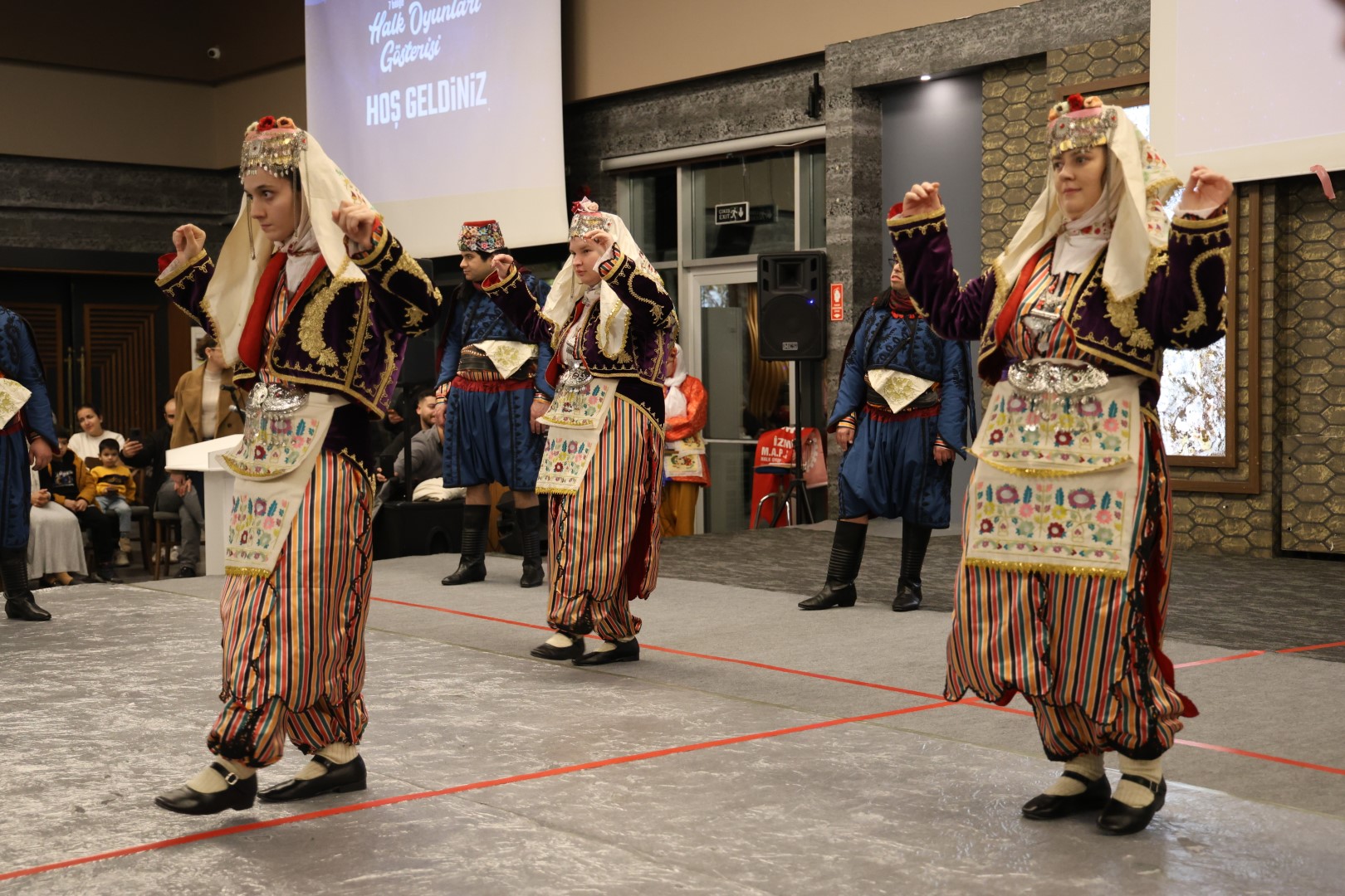 Anadolu'nun Ritmi Kocaeli'de Yankılandı (4) (Büyük)