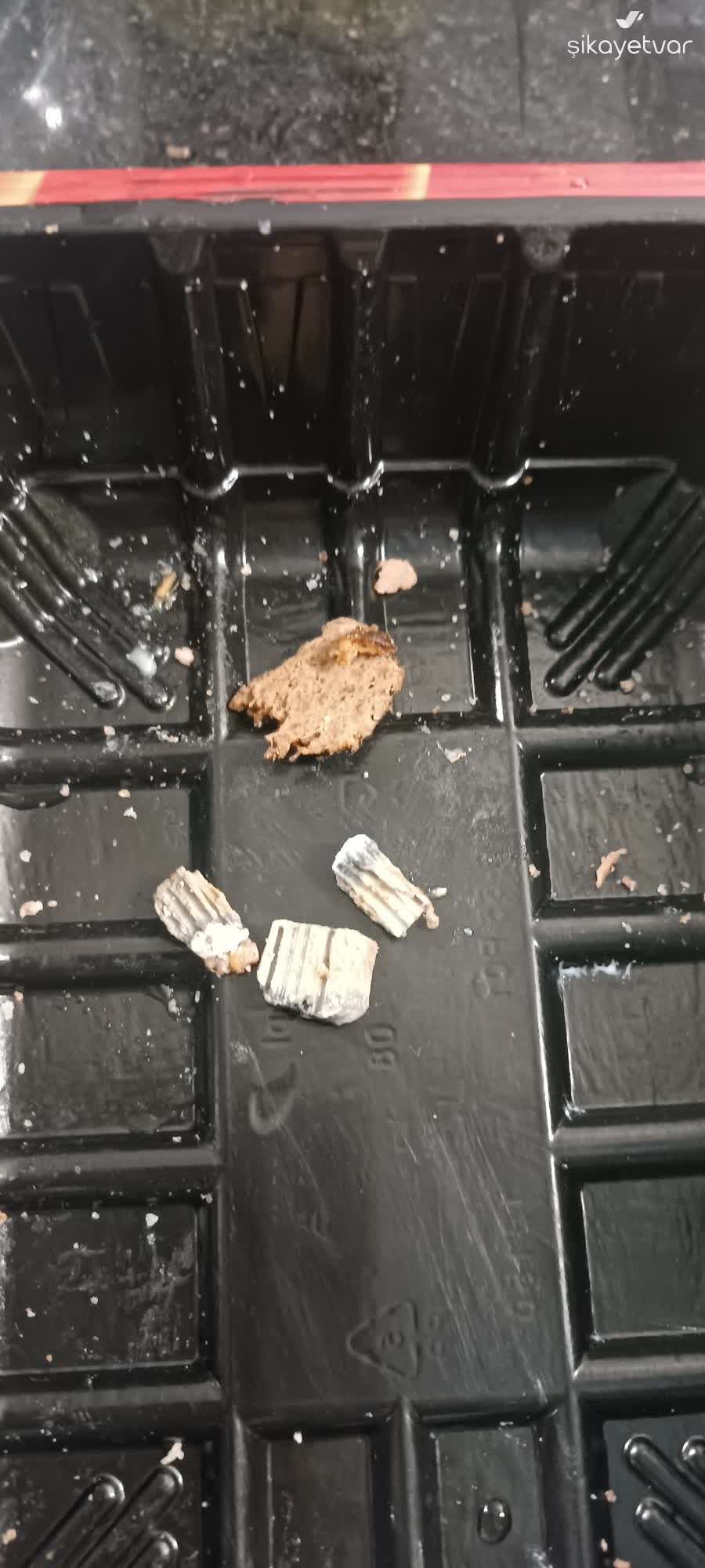 Bim Donerinde Tas Parcalari Cikti Ve Saglik Riski Olustu 3