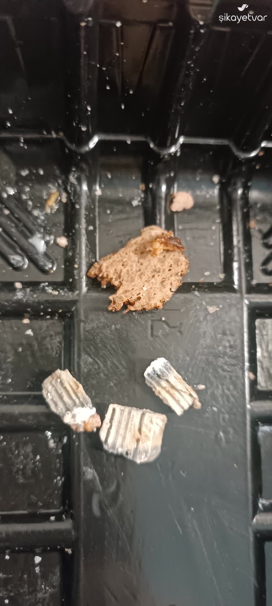 Bim Donerinde Tas Parcalari Cikti Ve Saglik Riski Olustu 4