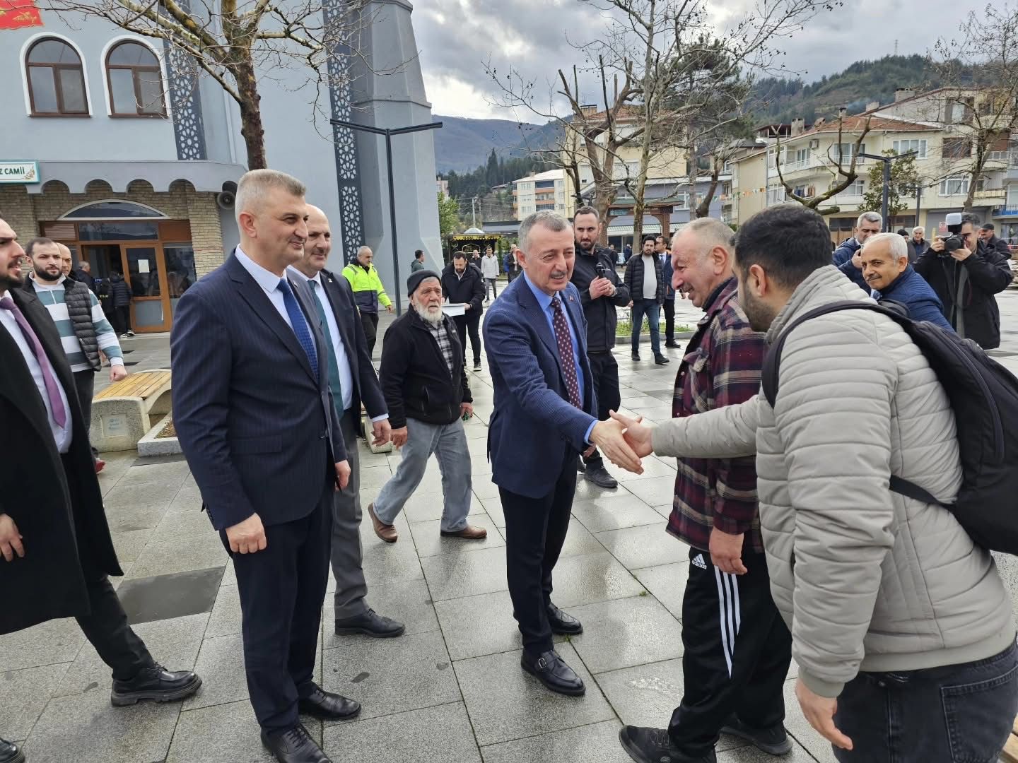 Büyükakın Aynı Anda 262 Noktada Çalışıyoruz (5)