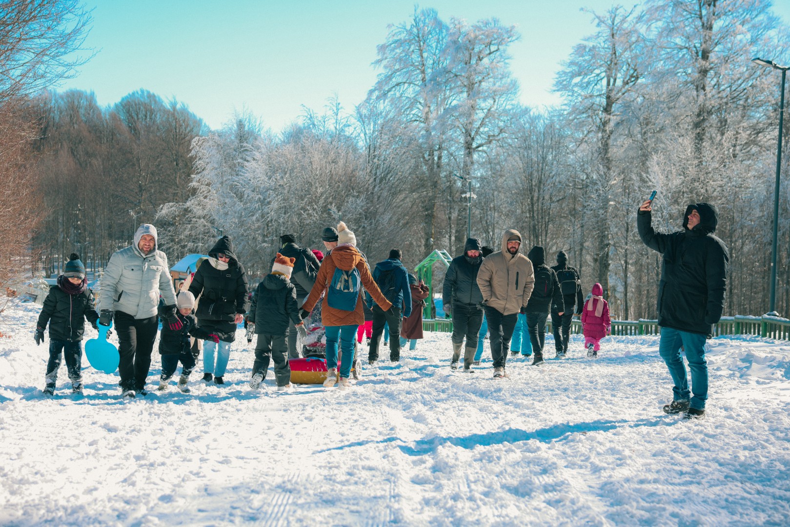 Kuzuyayla'da Kar Keyfi Kış Masalına Dönüştü (6)-1