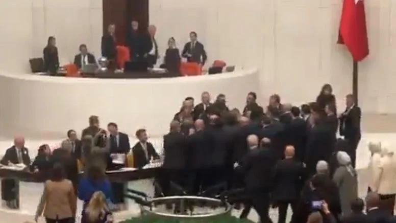 Mcls Kavgajpg B089Dh J Q J Ee Ma M B7Oy N Hyg