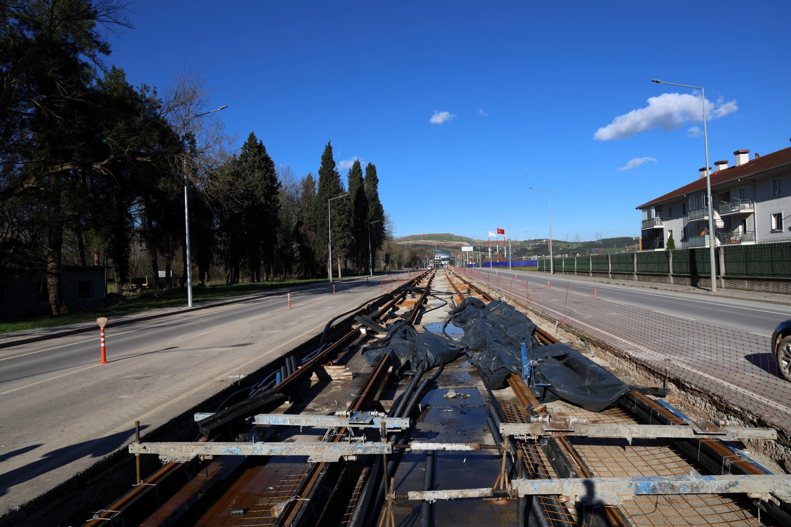 Raylar Tam Yol Kartepe'ye Doğru Döşeniyor (1)