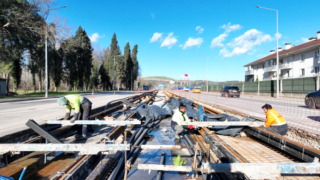 Raylar Tam Yol Kartepe'ye Doğru Döşeniyor (34)