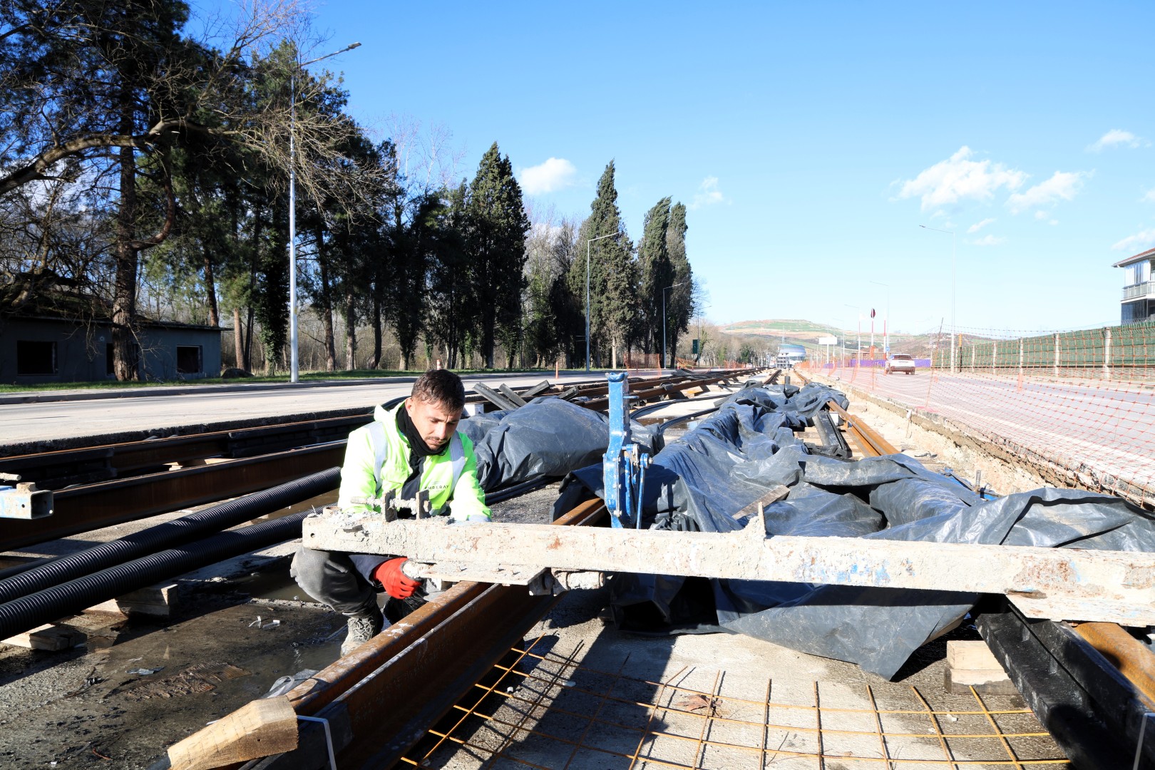 Raylar Tam Yol Kartepe'ye Doğru Döşeniyor (4)