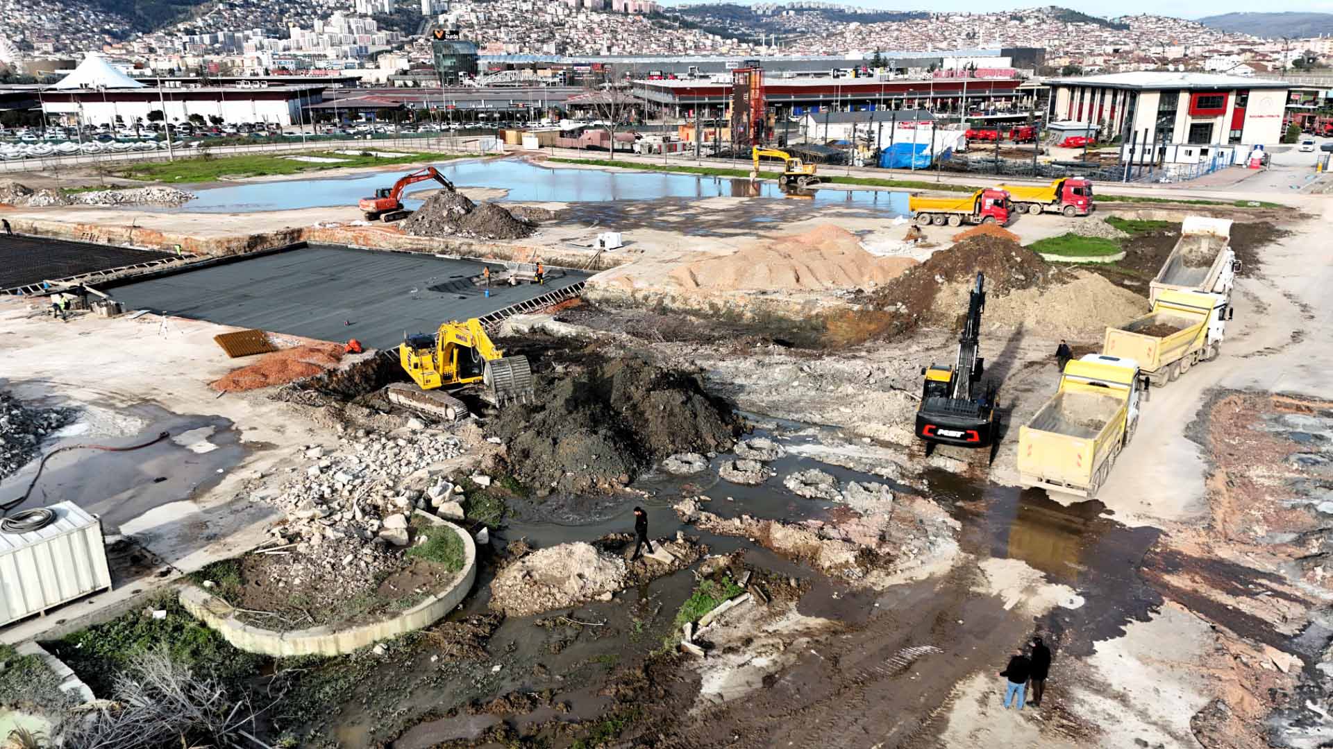 Sosyal Yaşam Merkezi'nde Çalışma Temposu Yüksek (12)