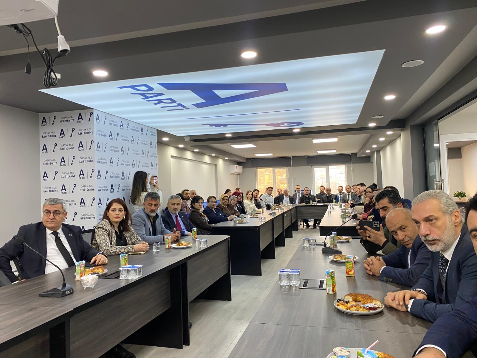 Whatsapp Image 2026 01 07 At 13.25.56 (1)