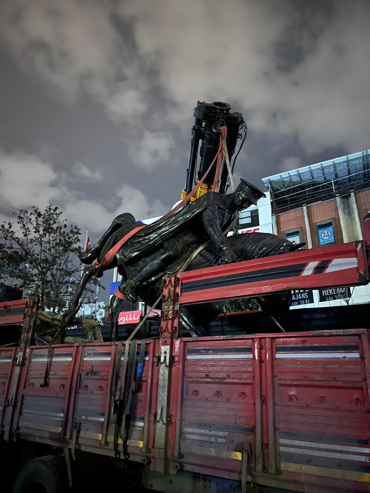 Whatsapp Image 2026 01 08 At 09.43.35 (3)