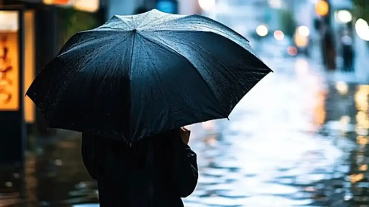 Yagmurlu Havada Semsiye Kullanirken Dikkat Edin-1