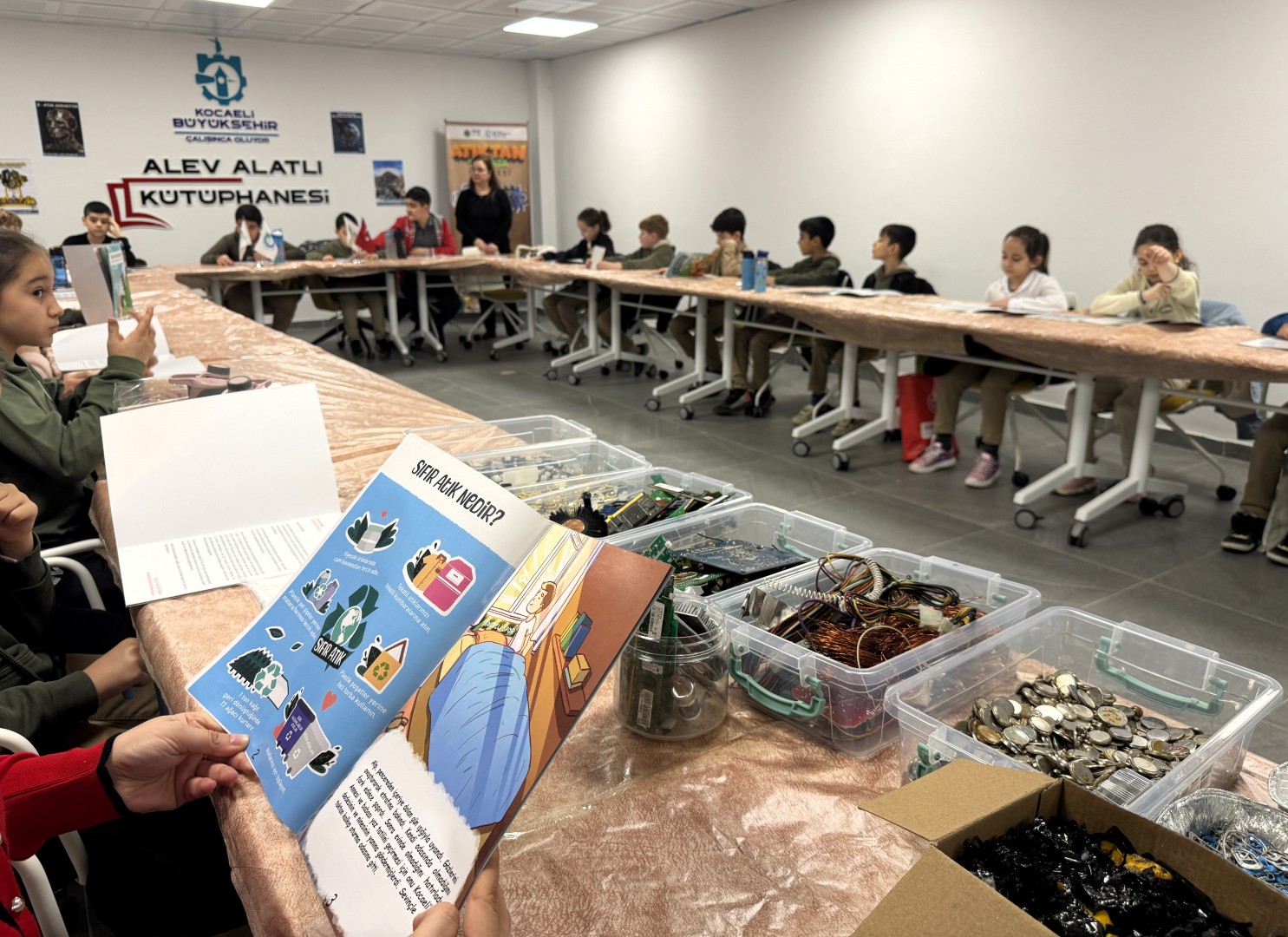 Atık Malzemeleri Sanata Dönüştürdüler (2)