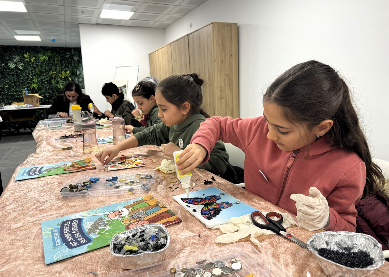 Atık Malzemeleri Sanata Dönüştürdüler (4)