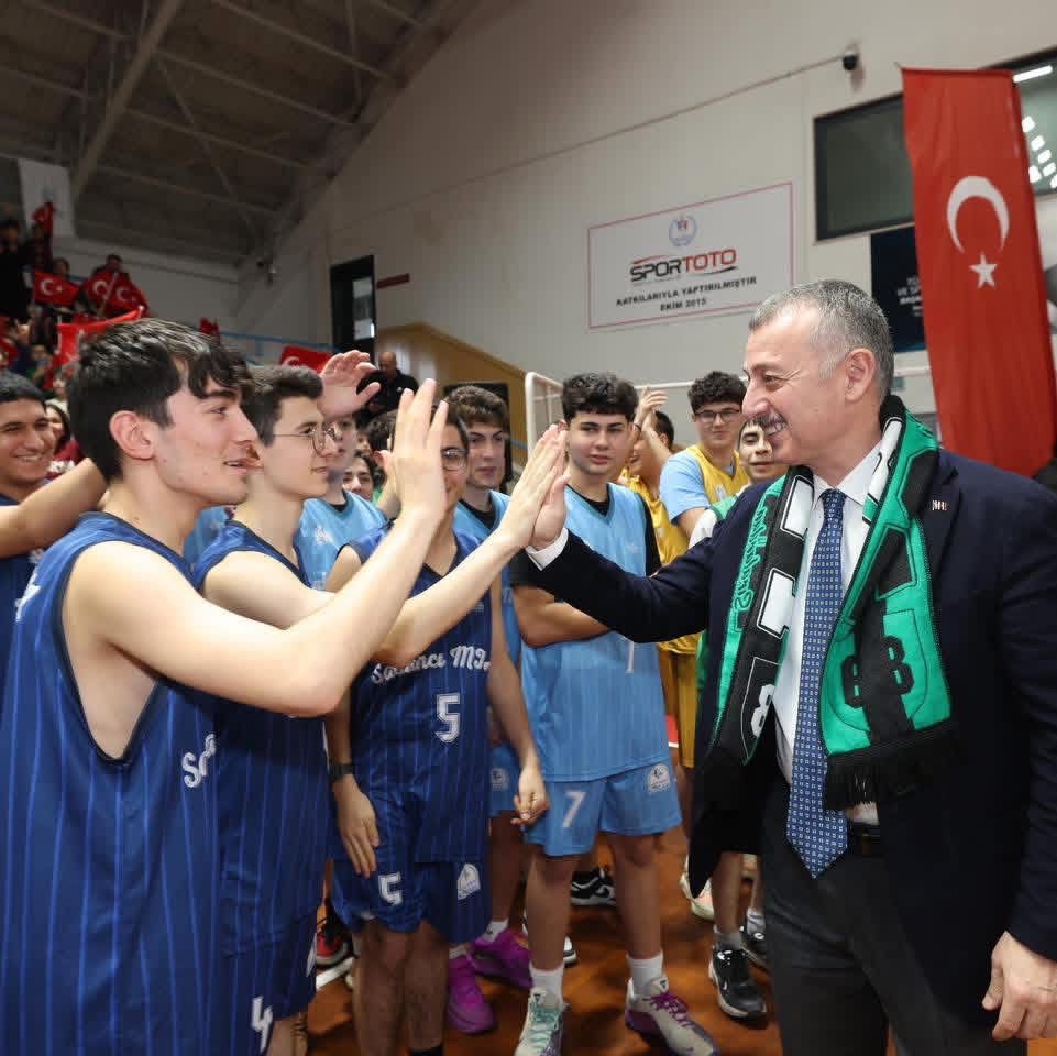 Başkan Büyükakın'dan Gençlere %22Kardeş Pası%22 (5)