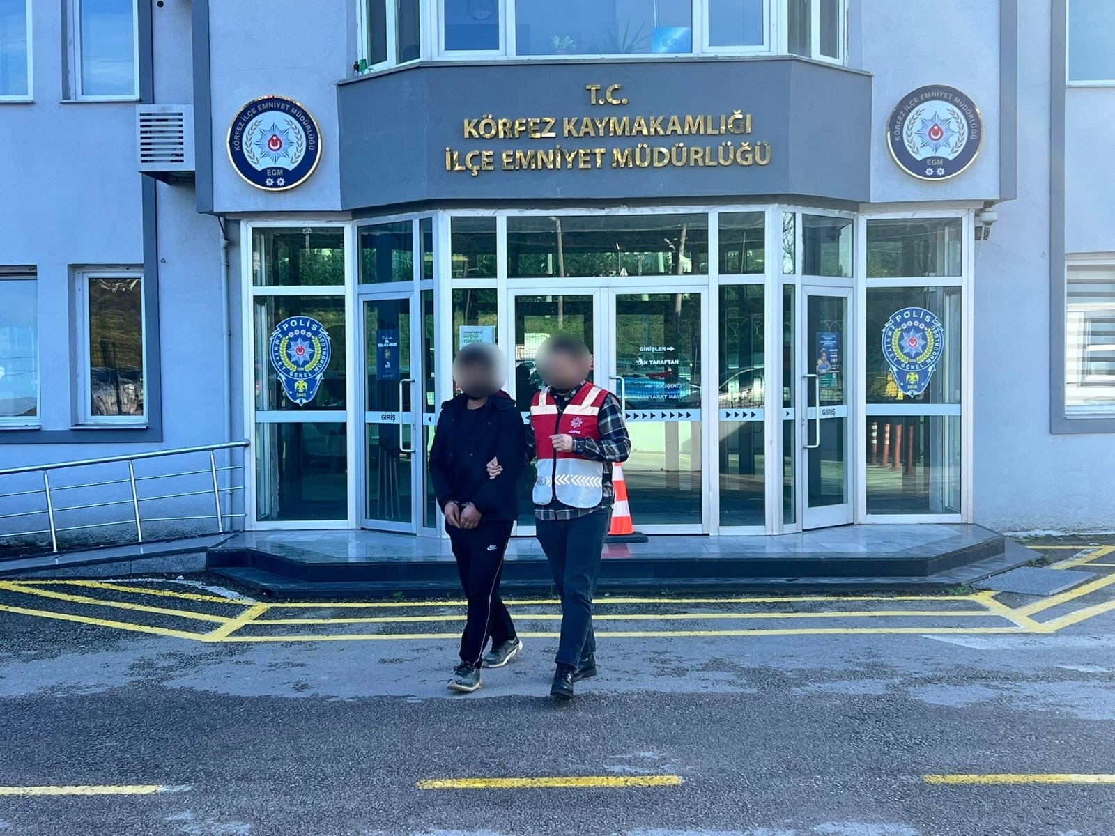 Bbc14457 Ce6B 47Ef B4E3 313A1287Ce07