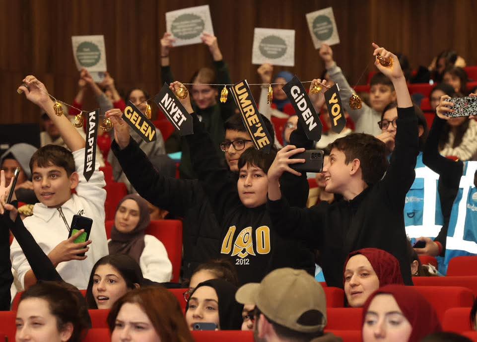 Büyükakın %22İyilik Bulaşıcıdır, Biz De Onun Taşıyıcısıyız%22 (1)-1