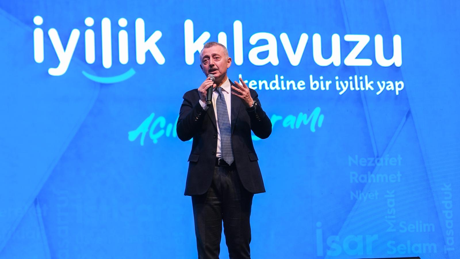 Büyükakın %22İyilik Bulaşıcıdır, Biz De Onun Taşıyıcısıyız%22 (6)-1