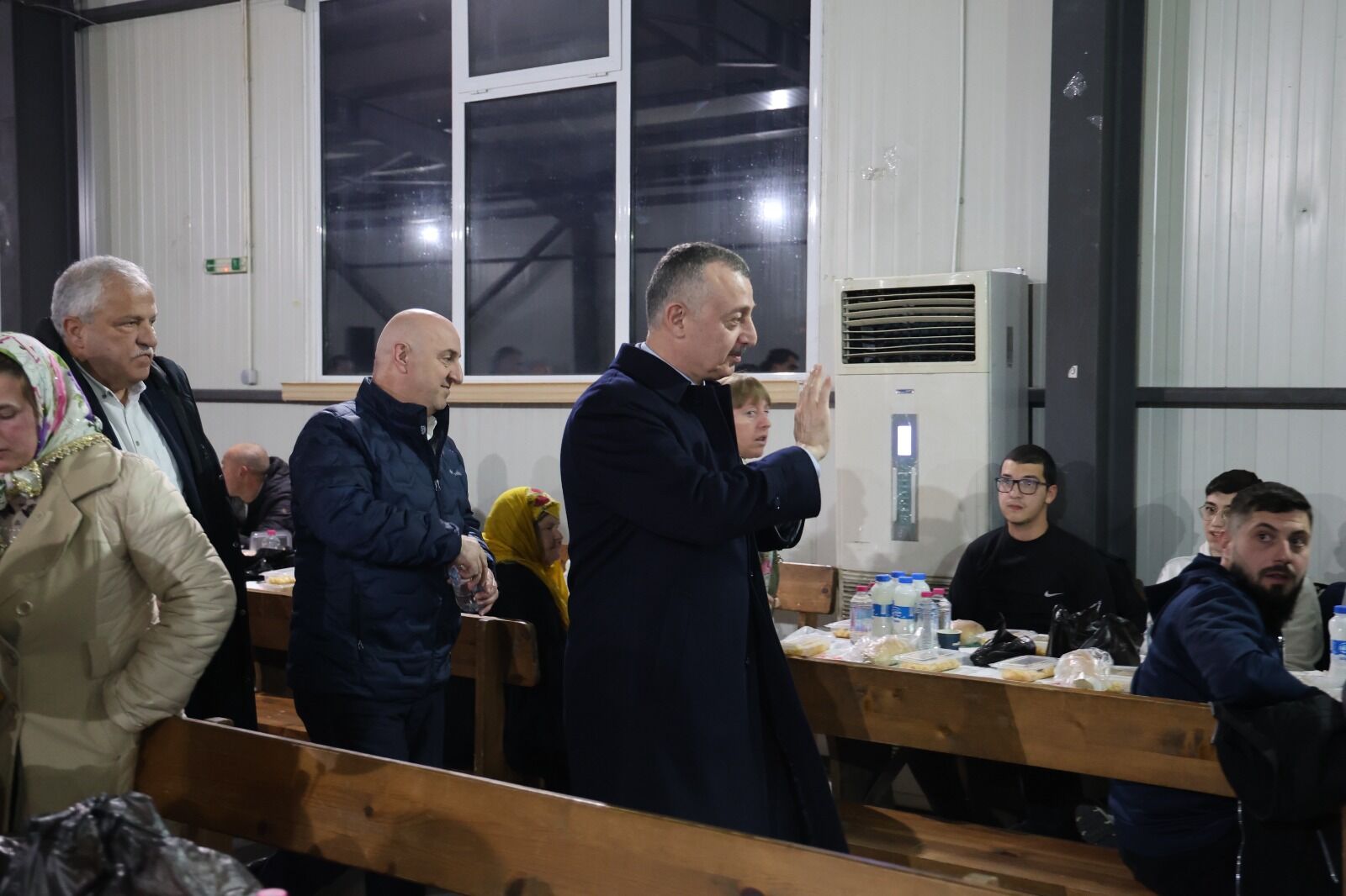 Büyükakın, Bulgaristan'daki Kardeşlik Sofrasında Iftar Yaptı (1)